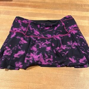 Lululemon multi colored tennis skirt in size 4